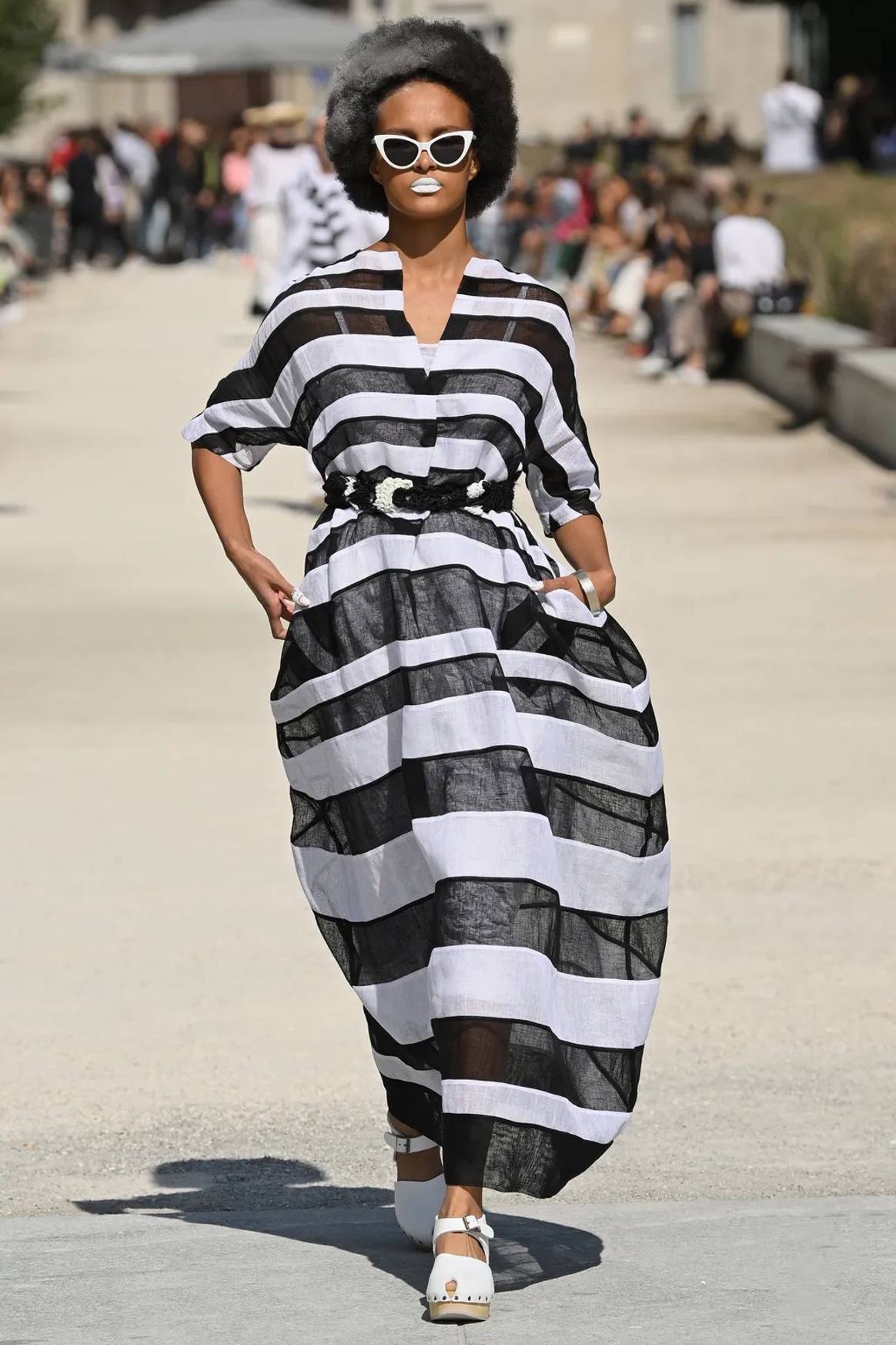 Asymmetrical striped dress  Fashion and Cookies - fashion and