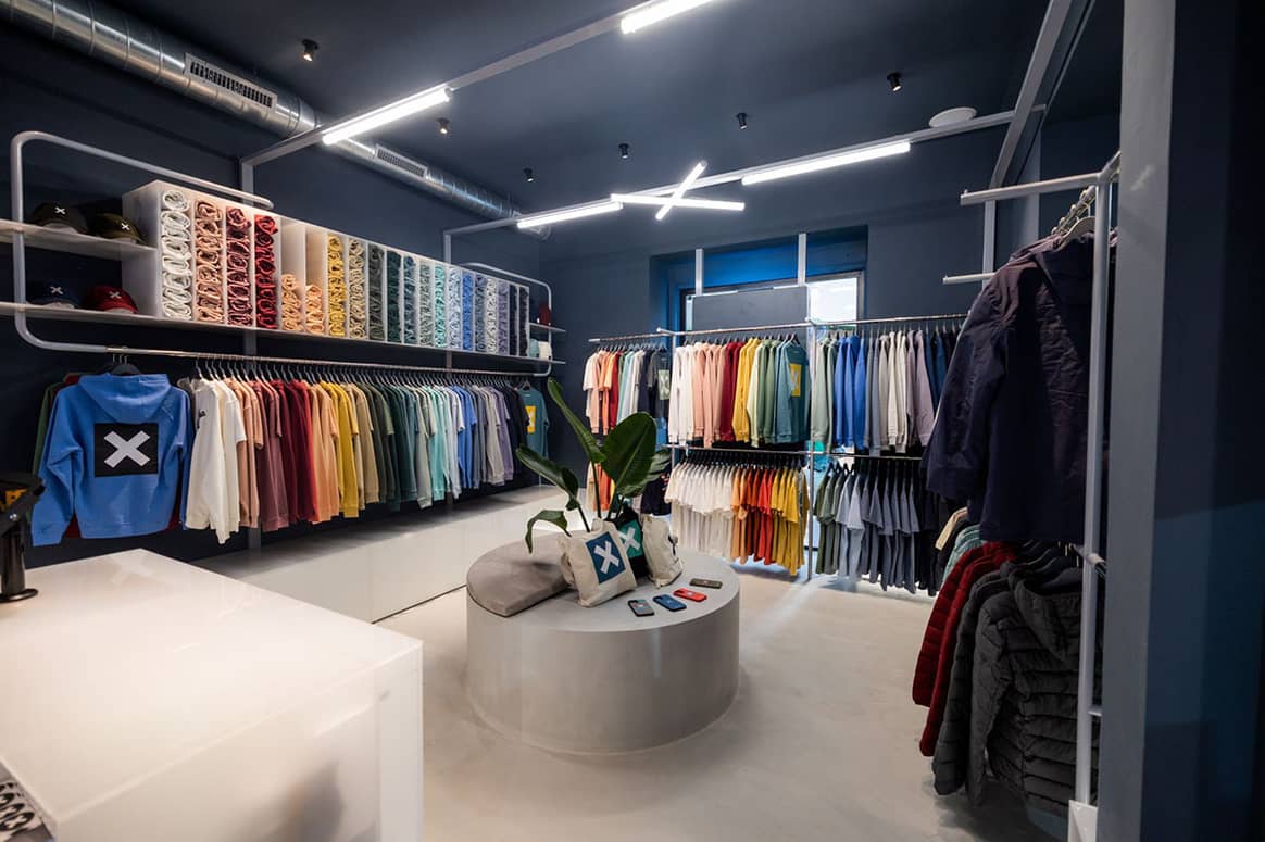 Photo Credits: Interior de la nueva tienda de Blue Banana en el número 6 de la calle San Ignacio de Loyola de Zaragoza.