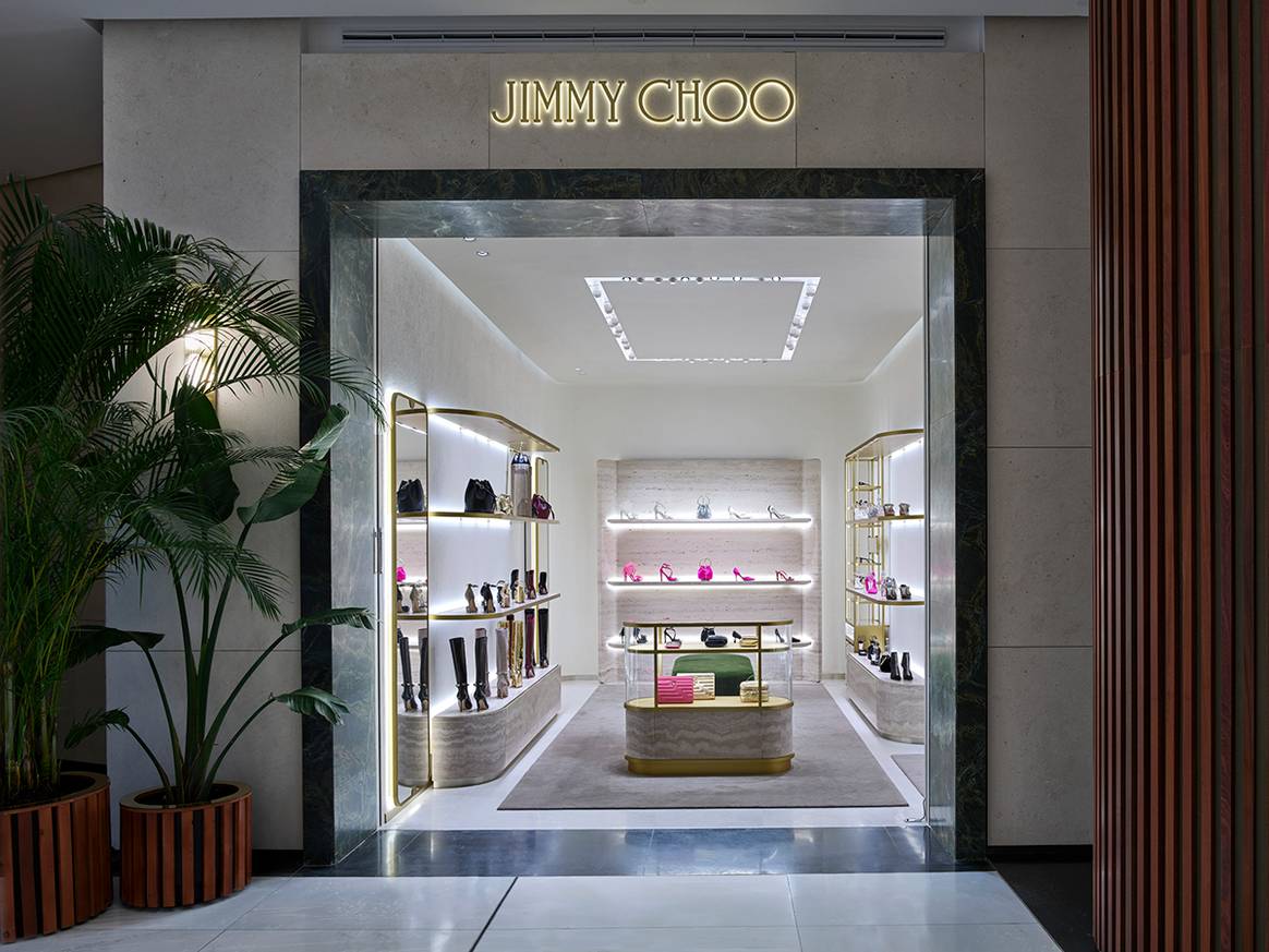 Photo Credits: Nueva boutique de Jimmy Choo en el interior de Galería Canalejas Madrid. Fotografía de cortesía.