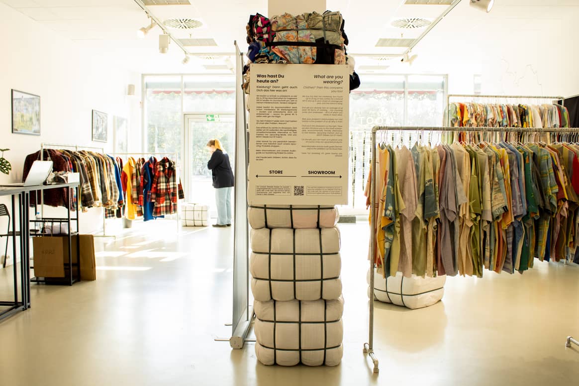 Image: A tower made of old clothes. | Credit: MOOT