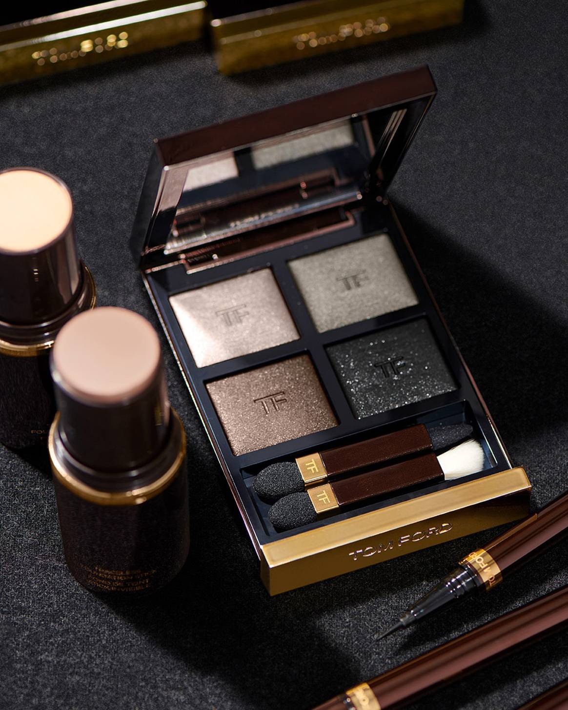 Photo Credits: Productos de maquillaje de la línea “Beauty” de Tom Ford desarrollada por Estée Lauder. Tom Ford, página oficial de Facebook.