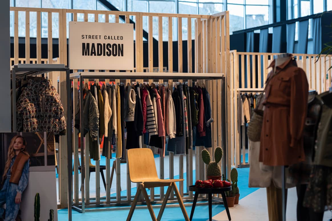 Een nieuwe samenwerking voor Modefabriek en de herintroductie van kindermode: Drive Inn Junior. Beeld door Aygin Kolaei voor FashionUnited.