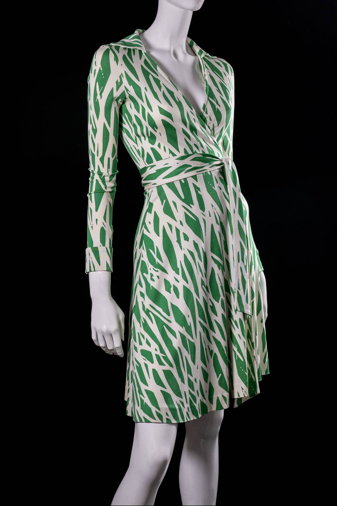 Image: Fashion and Lace Museum, Brussels; Diane von Furstenberg, Printed silk jersey dress, Fashion by E.Gomez