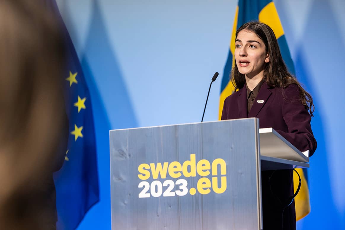 Photo Credits: Romina Pourmokhtari, ministra sueca de Clima y Medio Ambiente. Presidencia de Suecia del Consejo de la Unión Europea.