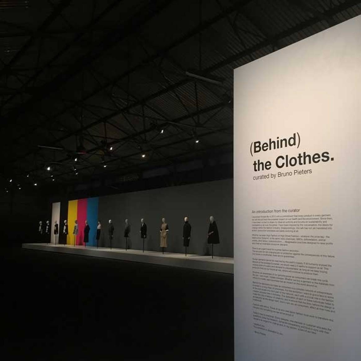(Behind) the clothes: een expo met een missie