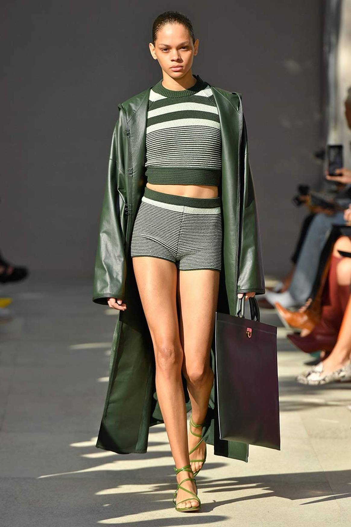 Gespot op de catwalk: Pantone’s modekleuren lente/zomer 2020 New York Fashion Week