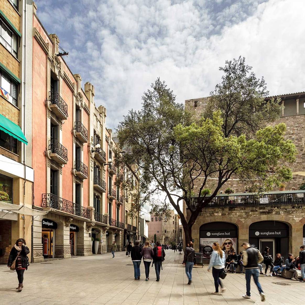 Gap reta a Inditex y abrirá su primera tienda en España