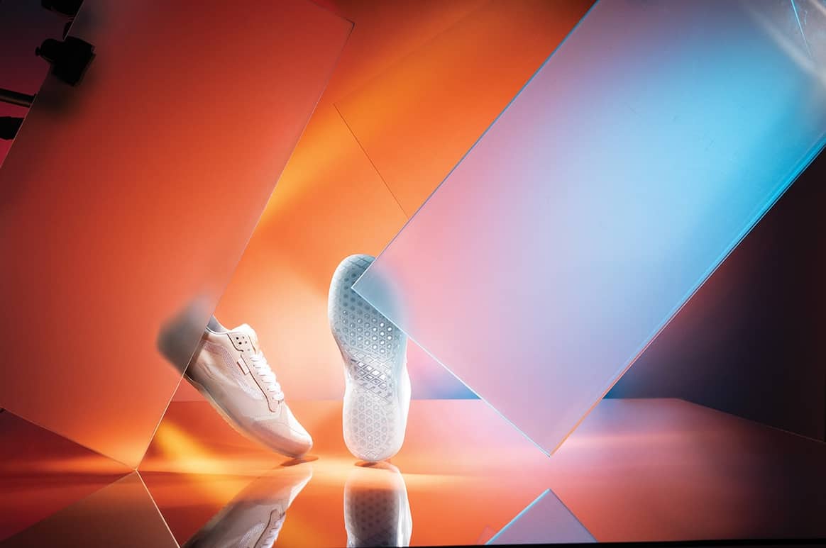 Sneakerpionier Vans lanceert limited edition futuristische skateschoen met doorschijnende zool