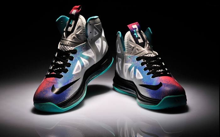 basketball shoes custom nike lifetime endorsement deal with signs Nike James LeBron