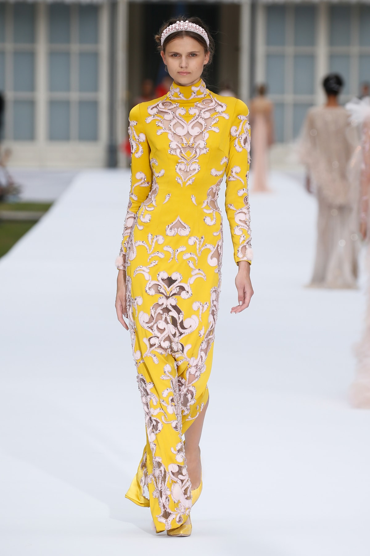 Ralph & Russo taps into Art Deco era with AW19/20 collection