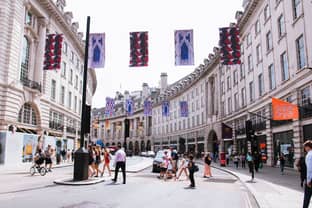 UK retail sales hit record low in 2020