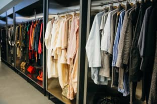 "Мега Дыбенко" и сеть "Спасибо!" открыли первый ресейл-корнер брендовой одежды