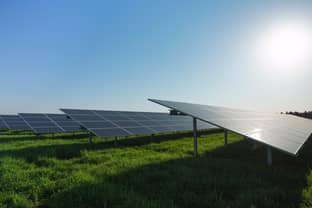 Bestseller Mutter baut Nordeuropas größtes Solarkraftwerk 