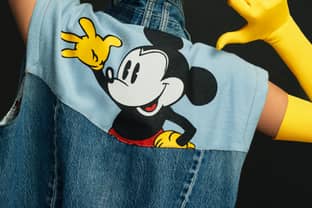 Avec la collection « Play », Desigual rend hommage à Mickey Mouse et à l’univers de Disney 