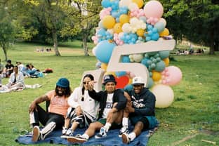 Kids of Immigrants celebra su quinto aniversario en una colección con Vans