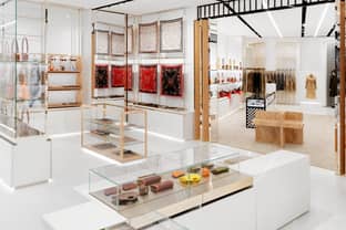 Burberry eröffnet Flagship-Store nach neuem Designkonzept in London 