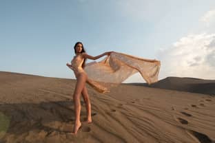 La nueva campaña de Zingara fue fotografiada en las dunas de Veracruz