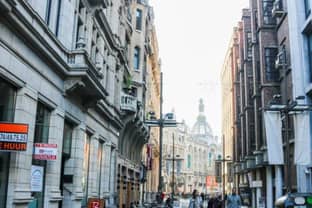Brugge wil af van toeristenwinkels in grote winkelstraten en neemt maatregelen