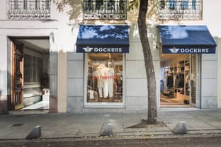 Dockers abre en Madrid su primera tienda para hombre y mujer