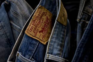 Levi Strauss lowers full-year guidance