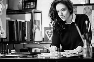  Elly Azizian: Die Illustratorin, die die Haute Couture-Schauen skizziert