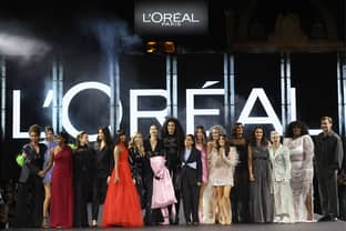 Fashion Show L’Oréal Paris : un podium de stars pour la Fashion Week Paris