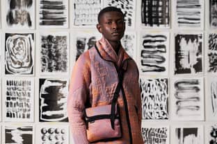 Podcast: Textielinnovator Borre Akkersdijk over duurzame ‘textieltoverkunst’