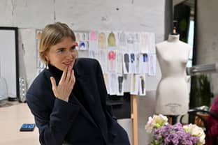 Diseñadora ucraniana Lilia Litkovska, en la Semana de la Moda en París