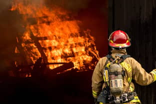 Incendie d'un entrepôt textile à Aubervilliers, importants moyens déployés