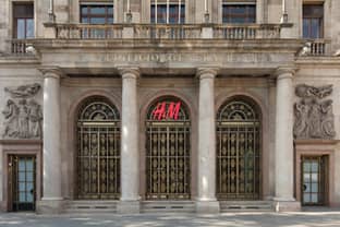 H&M kündigt Wiedereröffnung von Filialen in der Ukraine an