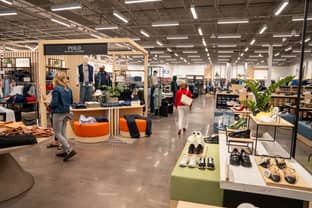 Macy's expands small-format store strategy