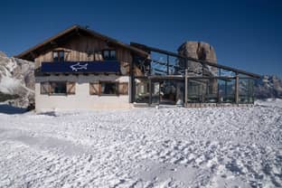 Hüttengaudi: Paul&Shark stattet Skiclub in Cortina aus