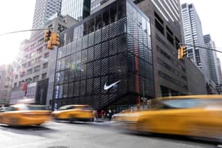 Nike prévoit des économies de 2 milliards sur 3 ans, avec suppressions d'emplois