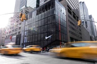 Nike steigert Quartalsgewinn und kündigt Sparprogramm an
