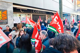 Los sindicatos elevan al 100 por cien el seguimiento de la huelga de Tendam en Sevilla