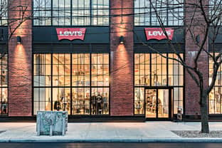 Levi’s cede su dirección a Michelle Gass y anuncia el despido de hasta el 15 por ciento de sus equipos corporativos