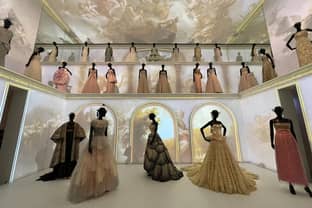 Cofrad: partenaire essentiel du musée Dior pour la fabrication et la restauration de ses mannequins iconiques