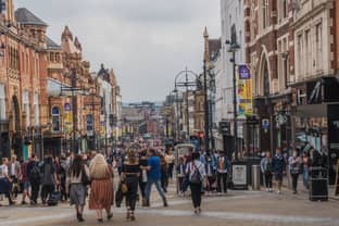 UK February footfall hit by rainy weather 