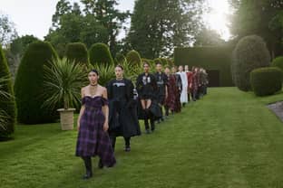 Video: Dior's 2025 Cruise show eert de Schotse cultuur 
