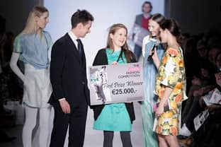 En de winnaar is... Elsien Gringhuis, Green Fashion Competition 2011