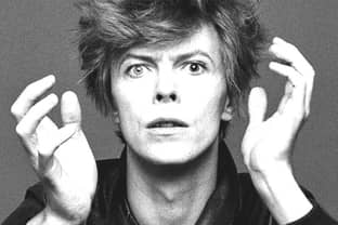 Androgynie et métamorphoses, le style Bowie en quelques costumes de scène