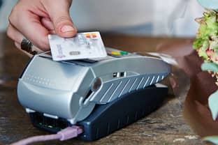 UK contactless transactions “more than trebled” in 2015