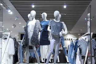 What are fashion retailers doing to attract more customers?