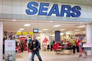 Sears Q4 loss widens, revenues decline