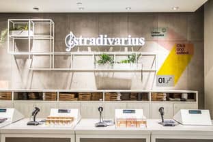 Stradivarius porta in negozio il digital strategist