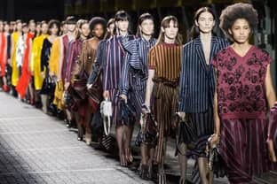 Лондонская неделя моды впервые в истории ведущих международных показов полностью откажется от меха