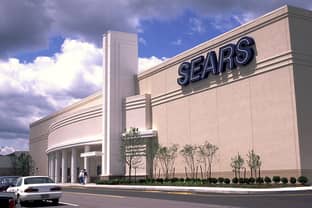 Sears hires real estate firm to shop around stores