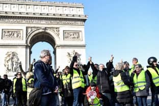 París acoge los desfiles de moda masculina, en plena movilización de "chalecos amarillos"