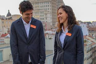 Ecoalf firma los nuevos uniformes de Room Mate, 100 por 100 sostenibles