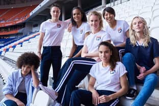 El equipo de fútbol femenino del Olympique Lyonnais crea una colección cápsula para La Redoute